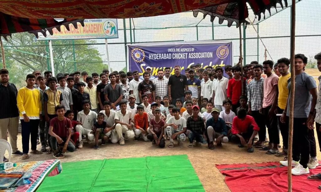 District Cricket Tournament Starts at Tummala Stadium sports 1