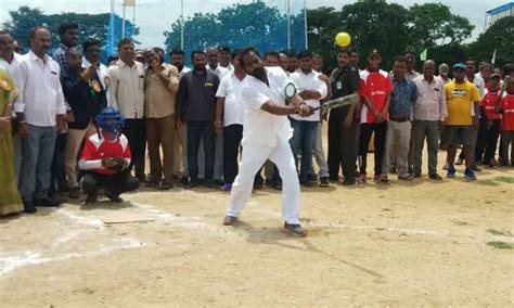 Young Cricketers Attend Summer Training Camp sports 4