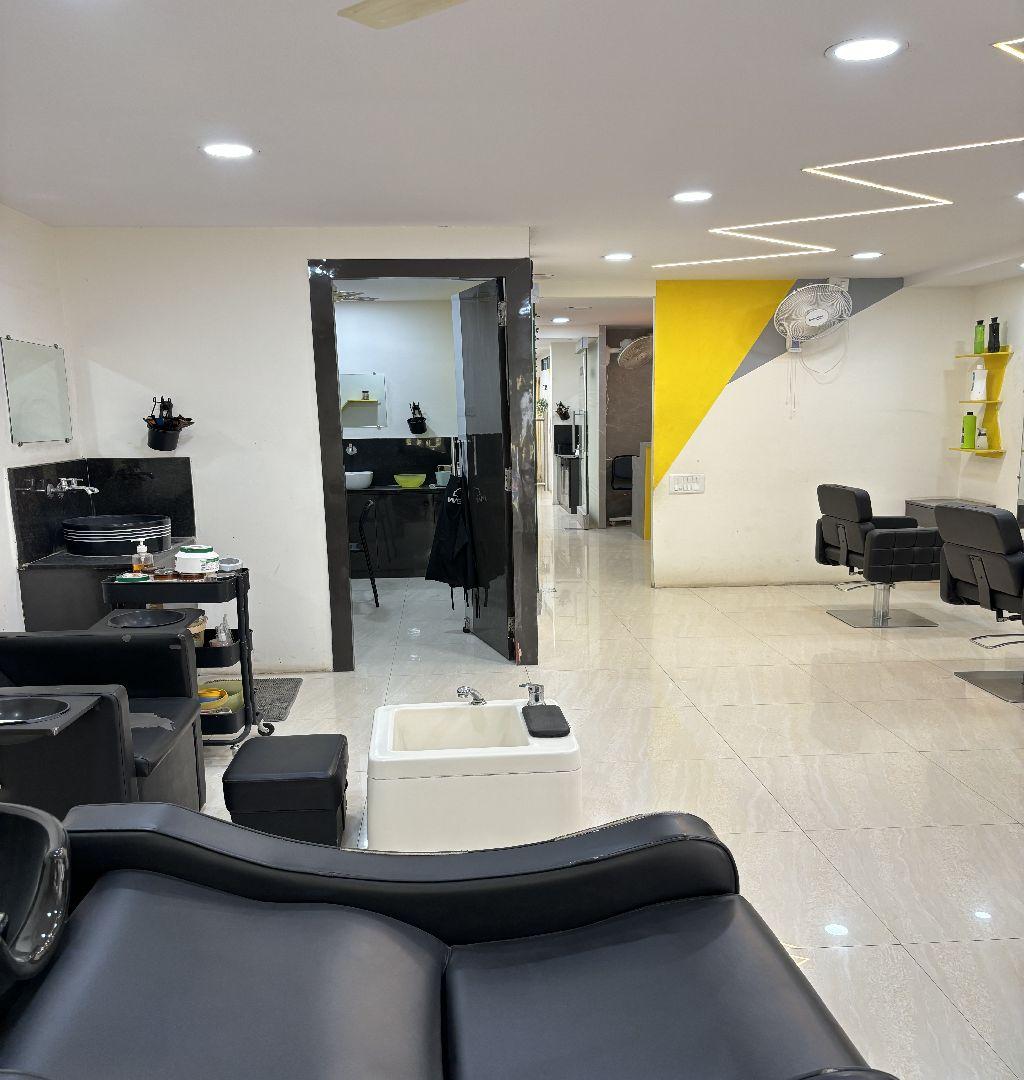 DUBAI SALOON AND SPA